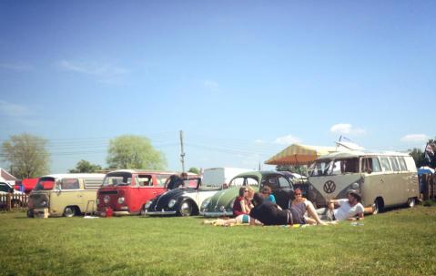 969953_10152886102005570_936437754_n